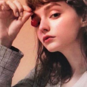 Meet your Posher, Maxwell